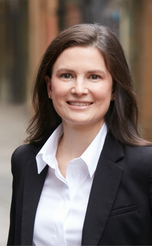 Dr Dr Regina Finsterhoelzl