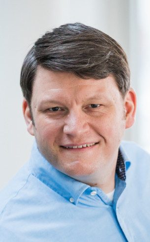 Dr Kristian Schatz