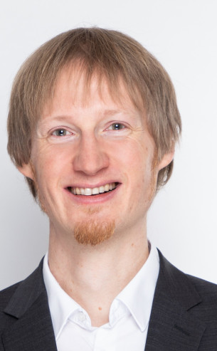 Dr Ulrich Seyfarth