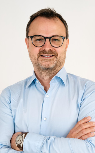 Dr Thomas Volz