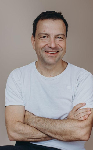 Dr Dirk Woywod