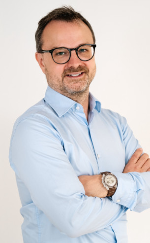 Dr Thomas Volz
