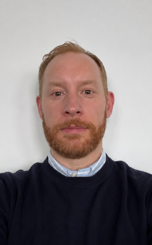 Dr Sebastian Senge