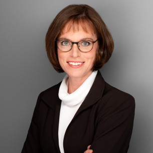 Dr Daniela Brönstrup