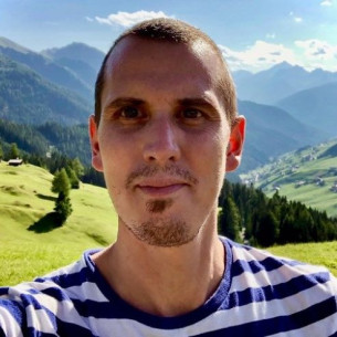 Stefan Knecht