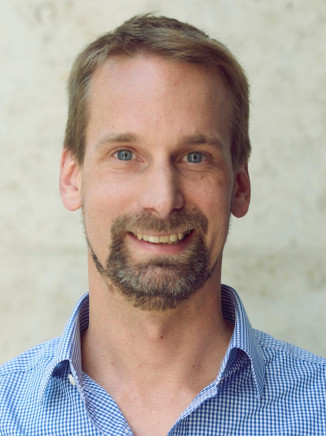 Dr Alexander Zumdieck