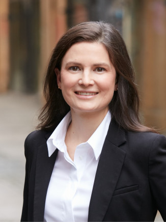 Dr Dr Regina Finsterhoelzl