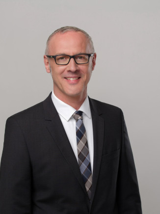 Dr Manuel Thesen