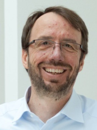 Dr Thomas Hußlein