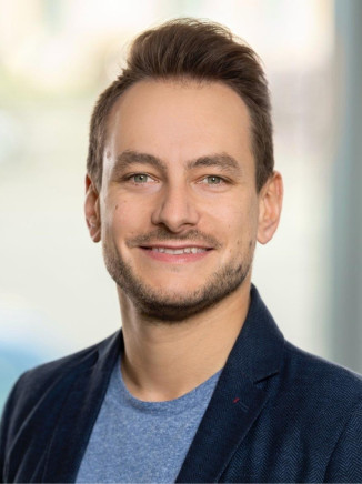Dr Jens Hüsers