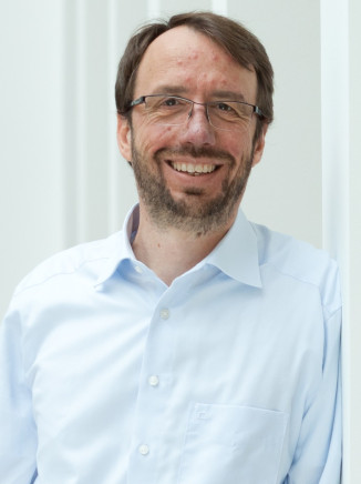 Dr Thomas Hußlein