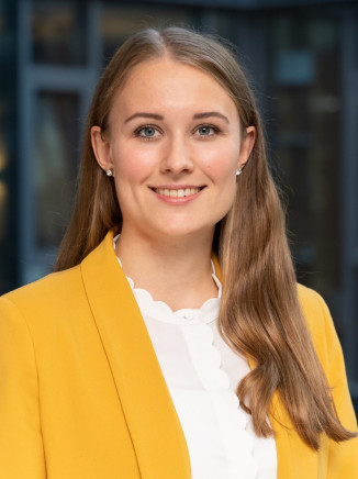 Dr Carina Mieth
