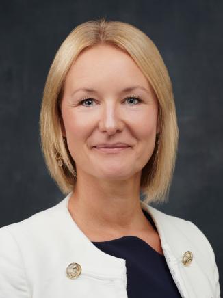 Dr. Carolin Gabor